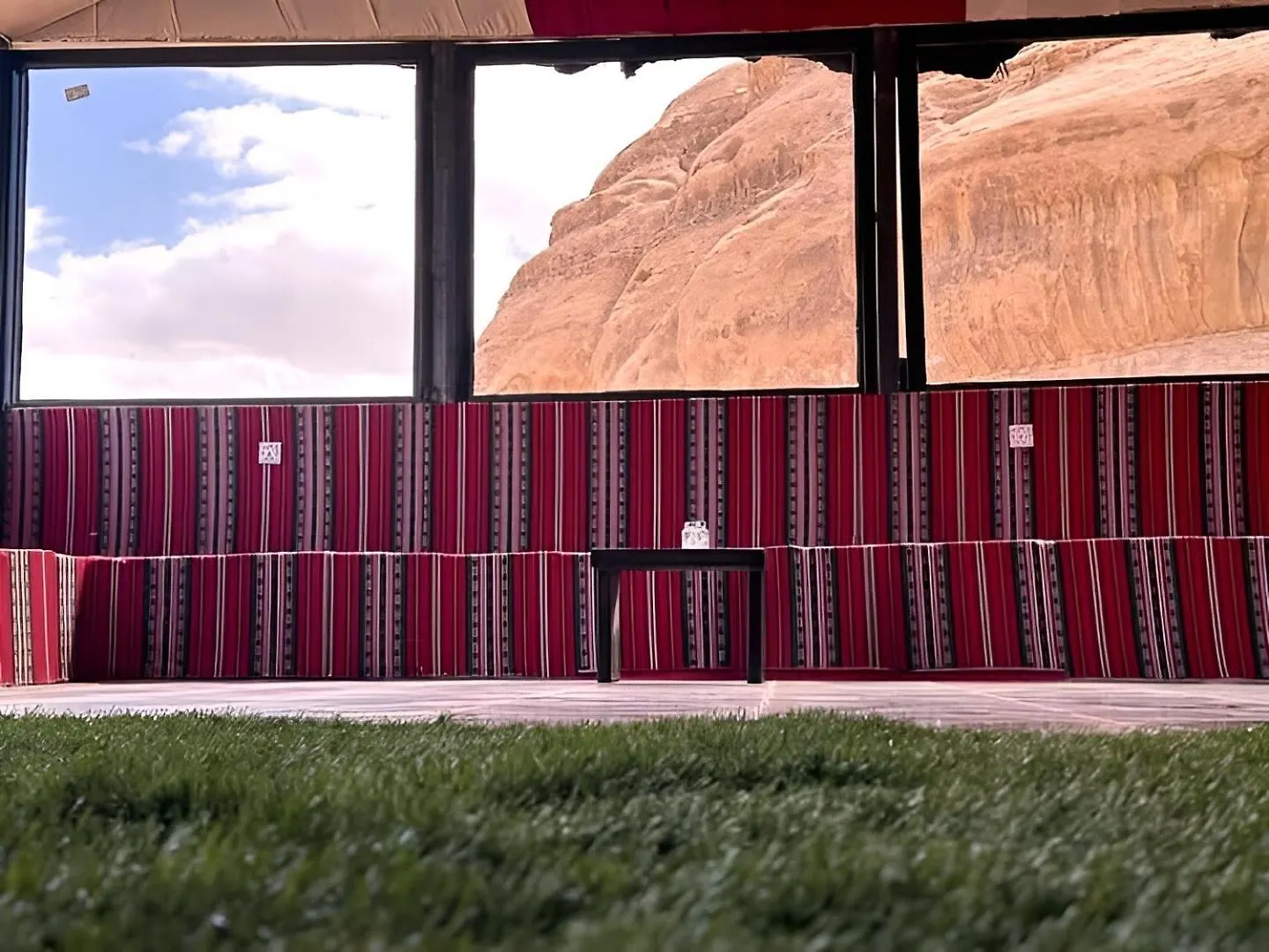 Πανδοχείο Wadi Rum Stupendo Camp Άκαμπα